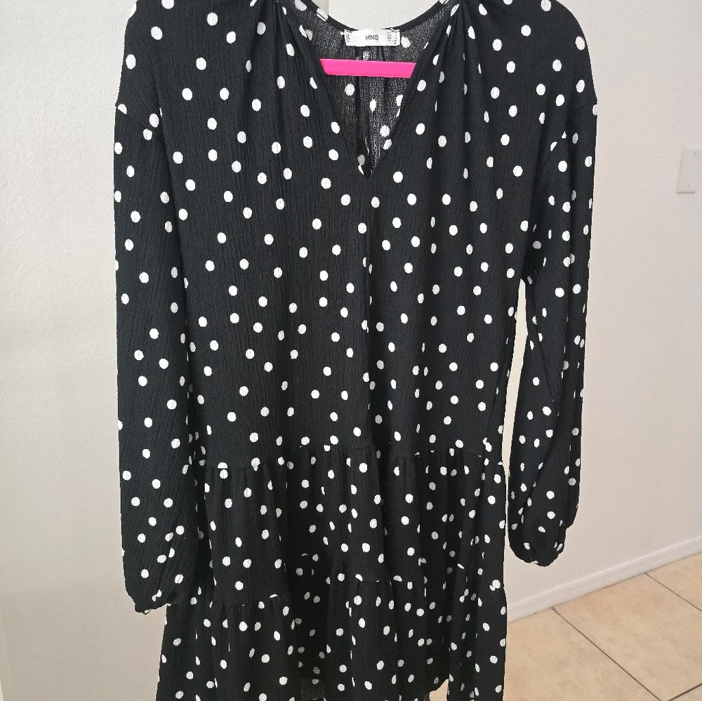Mango Tiered Polka Dot Jersey Smock Dress in Black - Picture 5 of 8